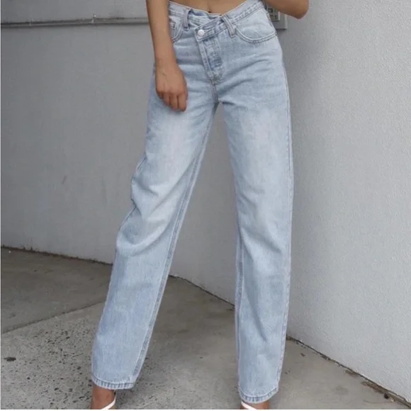 Princess Polly Asymmetrical Holly High Rise Jeans - Picture 3 of 5